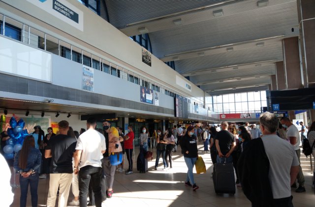 Rom&acirc;nia &icirc;nregistrează aproximativ 10 mii de noi cazuri de infectare cu COVID-19