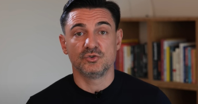 George Buhnici, ținta glumelor pe internet după ce și-a cerut scuze. Sișu Tudor a luat și el atitudine în acest caz