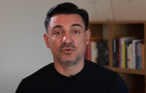 George Buhnici, ținta glumelor pe internet după ce și-a cerut scuze. Sișu Tudor a luat și el atitudine în acest caz