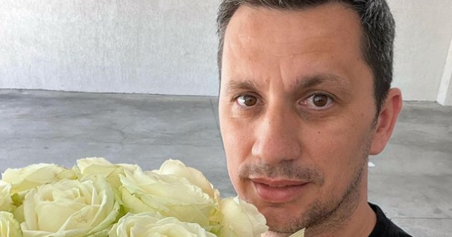 Flick, acuzat de lipsă de masculinitate după ce a devenit tată. Care a fost reacția sa: „Băi, domnul scutec, mai lasă-ne”