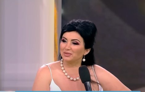 Adriana Bahmuțeanu s-a logodit, după trei luni de relație! Cum au reacționat copiii ei la auzirea veștii
