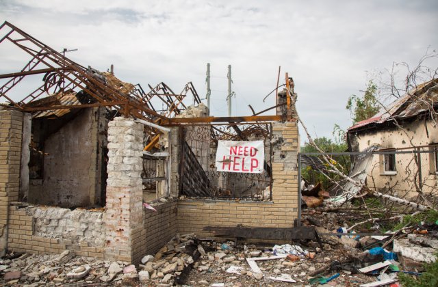 Zelenski &icirc;i &icirc;ndeamnă pe oamenii din regiunea Donețk să plece