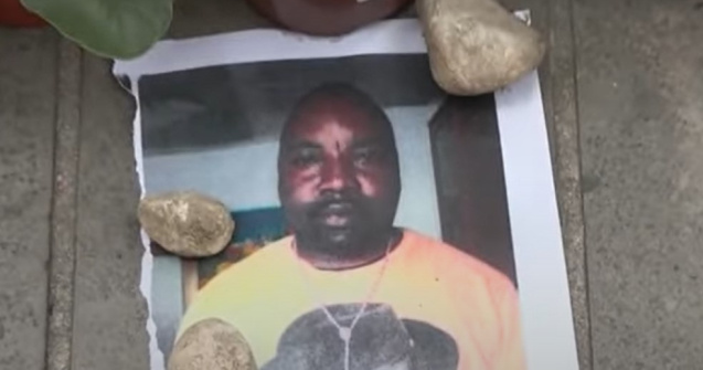 Crima ce a șocat Italia. Vânzător ambulant, ucis în bătaie sub privirile trecătorilor, pe o stradă aglomerată. De ce nu a intervenit nimeni?