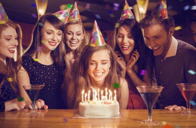 Trimite cele mai originale urări de la mulți ani 