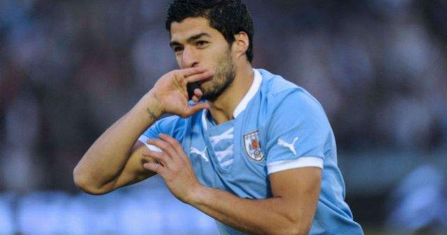  Video  Luis Suarez, numit simulant, rasist si "canibal"