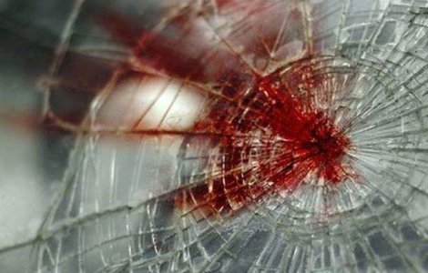 Doua romance au murit intr-un accident in Italia