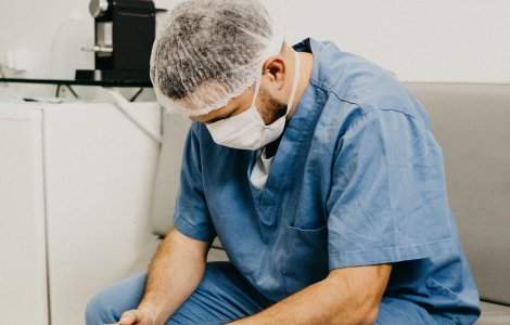 Bătaie între medici, la spital: ”Mi-a zis că sunt un bou”