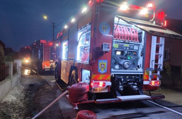 Casa parohială ridicată de preotul Belciug, personaj &icirc;n romanul Ion, a luat foc. Părintele paroh a suferit o arsură la nivelul capului VIDEO 