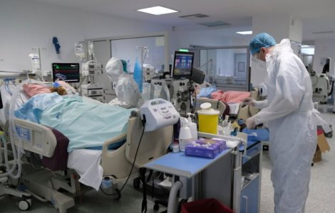 MApN: Trei spitale militare redeschid sectoare pentru tratarea pacienţilor cu COVID