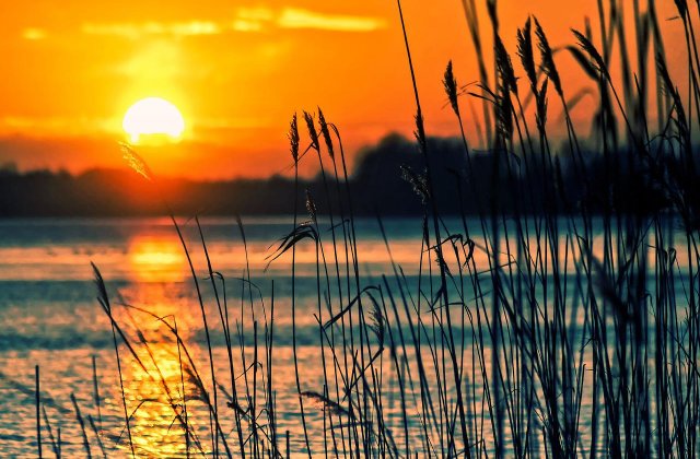 Prognoza meteo ANM pentru weekendul 6 - 7 august. Va fi caniculă &icirc;n vest și local &icirc;n sud