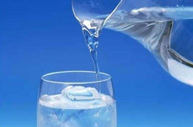 Apa cu bacterii periculoase, retrasa din magazine in Prahova