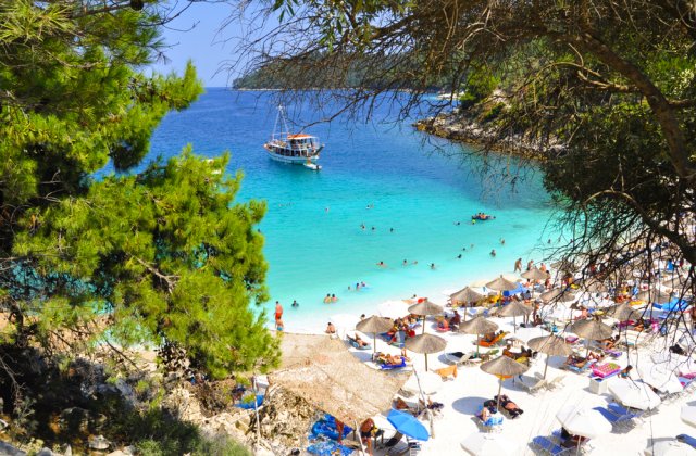 Plaje din Grecia pe care este interzis accesul turiștilor &icirc;n această perioadă