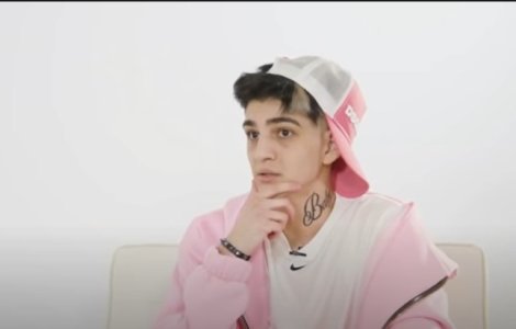 VIDEO Un fan a încercat să îi fure ceasul lui Abi Talent. Ce a declarat tânărul, după ce l-a scuipat și l-a lovit