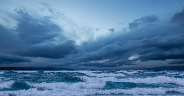 Mai multe porturi din România au fost închise din cauza vântului puternic