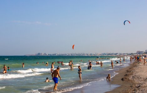 Prognoza meteo ANM pentru joi, 11 august. Vor fi precipitații în sud-vest