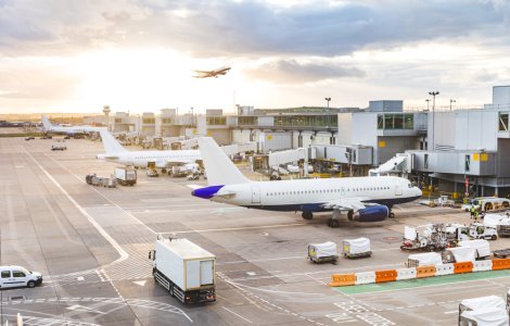 O companie aeriană low-cost renunță la biletele ieftine de 10 euro