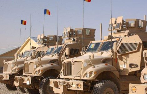 Trupele romanesti se retrag din Afganistan. Ponta, Oprea si Dusa asista la proceduri