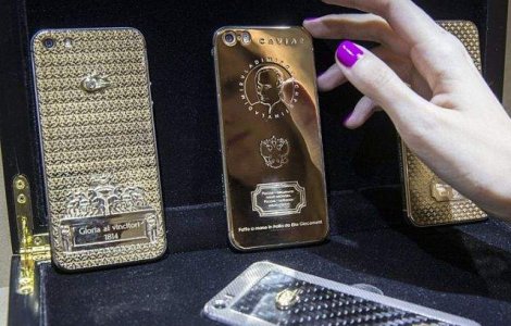 IPhone-uri din aur, gravate cu chipul lui Putin, puse in vanzare in Rusia