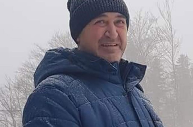 Patron din Gura Humorului, arestat preventiv după ce a ținut un copil de 11 ani dezbrăcat &icirc;n frig și l-a stropit cu apă pentru a-l face să mărturisească un furt