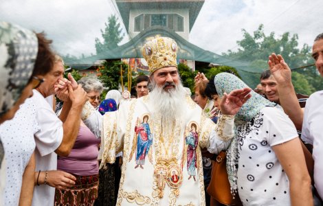 VIDEO ÎPS Teodosie, supărat că i s-a tăiat microfonul la Ziua Marinei: „Înaintea lui Dumnezeu vor răspunde”