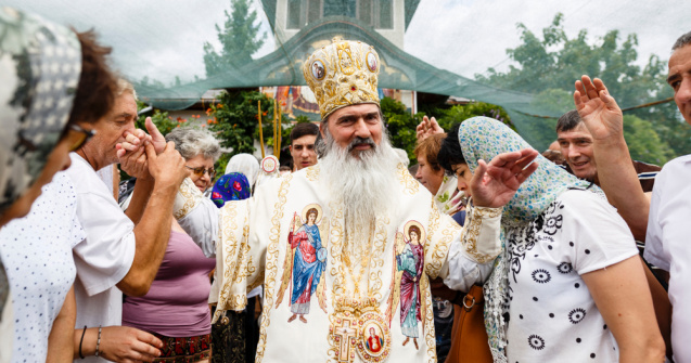VIDEO ÎPS Teodosie, supărat că i s-a tăiat microfonul la Ziua Marinei