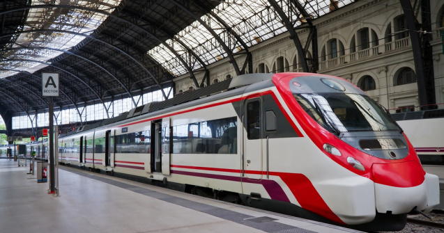 Călătorii gratuite cu trenul în Spania timp de patru luni. Care sunt condițiile