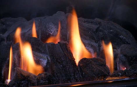 Un oraș din România renunță la gaz și trece pe cărbune. Beneficiile financiare ale acestei strategii