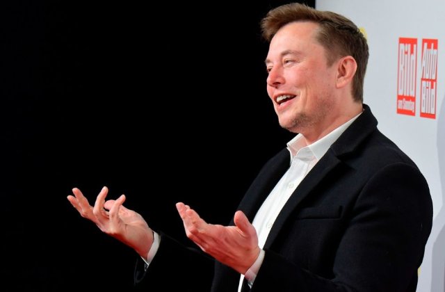 Care au fost cei mai bine plătiți președinți de companii auto: Elon Musk conduce detașat