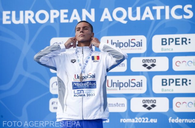 David Popovici s-a retras din finala de 400 de metri liber de la Campionatul European