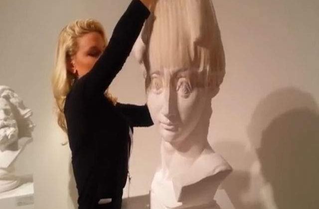 [VIDEO] Exceptional! Sculpturi incredibile facute din hartie stratificata