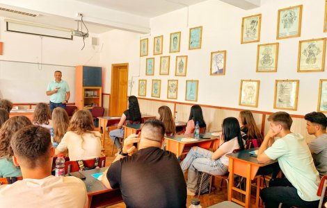 Dezvoltarea echilibrată a adolescenților, importantă pentru România. Asociația care contribuie activ la asta