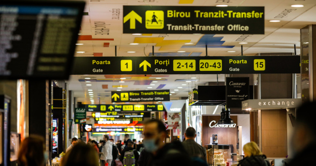 Biletele de avion, tot mai scumpe. Turiștii au scos chiar cu 50% mai mulți bani din buzunare, în perioada concediilor, în acest an