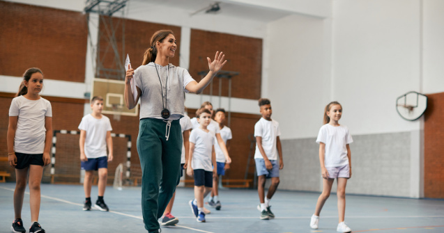 Fără note la sport, muzică și desen. Cum vor fi notați elevii