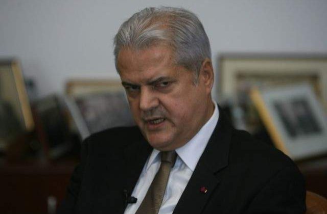 Eliberarea conditionata a lui Adrian Nastase, discutata la Penitenciarul Jilava