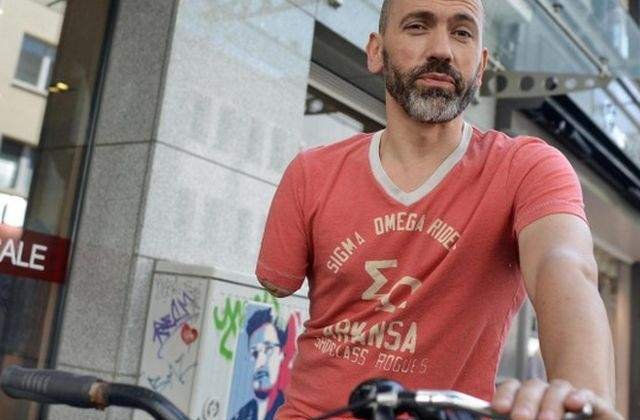 SCANDALOS! Un roman fara o mana, amendat in Koln dintr-un motiv INCREDIBIL