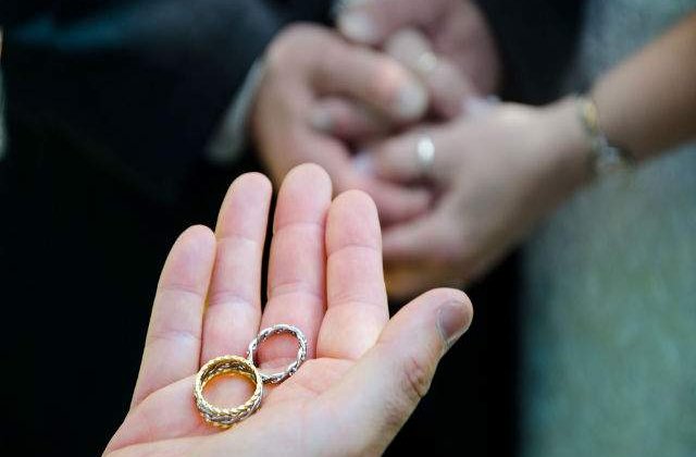 Jessica Simpson s-a casatorit cu fostul jucator de fotbal Eric Johnson