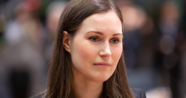 Sanna Marin și-a cerut scuze pentru o nouă fotografie de la o petrecere