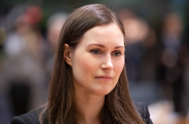 Sanna Marin și-a cerut scuze pentru o nouă fotografie de la o petrecere