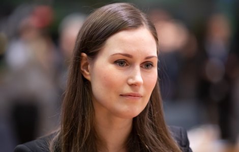 Sanna Marin și-a cerut scuze pentru o nouă fotografie de la o petrecere