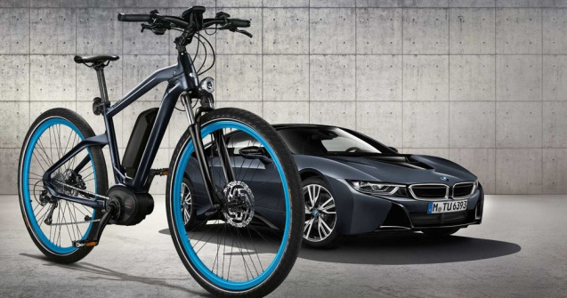 Franța: Până la 4.000 de euro dacă renunți la mașină în favoarea unei biciclete electrice