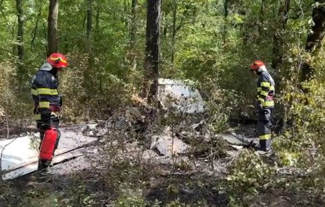 VIDEO Un avion de mici dimensiuni s-a prăbuşit în judeţul Giurgiu