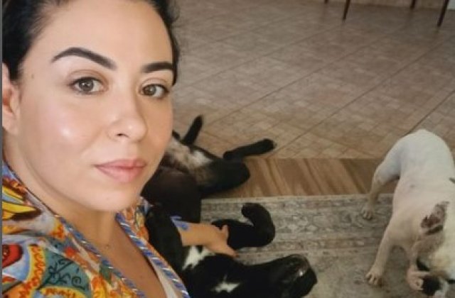 Oana Roman a răbufnit &icirc;n fața tuturor. Cum a reușit o internaută să o scoată din sărite pe partenera lui Marius Elisei: &bdquo;Foame &icirc;n g&acirc;t&rdquo;