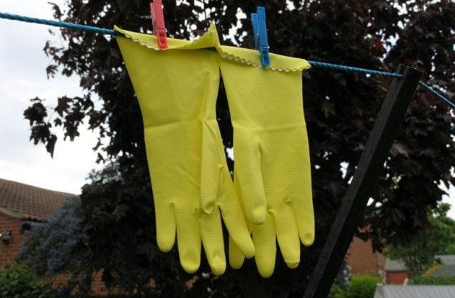 Top 10 cele mai MURDARE lucruri pe care le atingi in fiecare zi