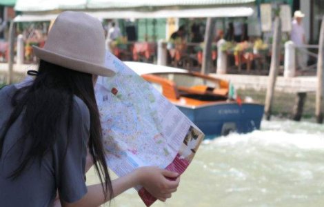  Top  Opt moduri de a calatori in jurul lumii FARA BANI