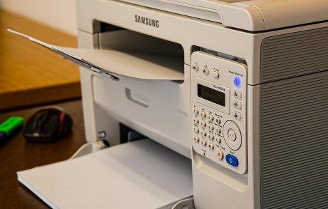 Japonia nu mai vrea birocrație. A „declarat război” tehnologiilor învechite din administrație