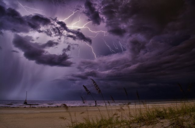 Prognoza meteo ANM pentru weekendul 3-4 septembrie. Vreme instabilă și rece 
