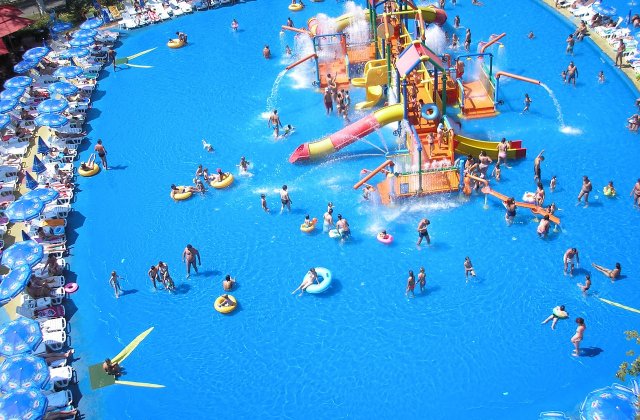 Sezonul estival, sub așteptări pentru hotelieri. Scumpiri &icirc;mpovărătoare, rom&acirc;ni fără chef de vacanțe, &icirc;ncasări mici 