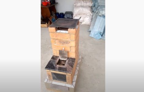 Românii închid gazele, de teama facturilor, și înlocuiesc caloriferele cu sobe. Cât costă zidirea unei instalații pentru încălzit