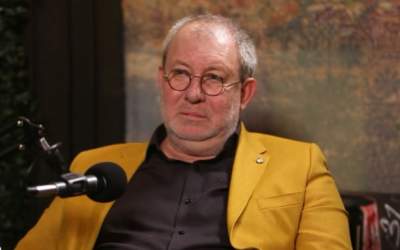 Au trecut patru ani de când...