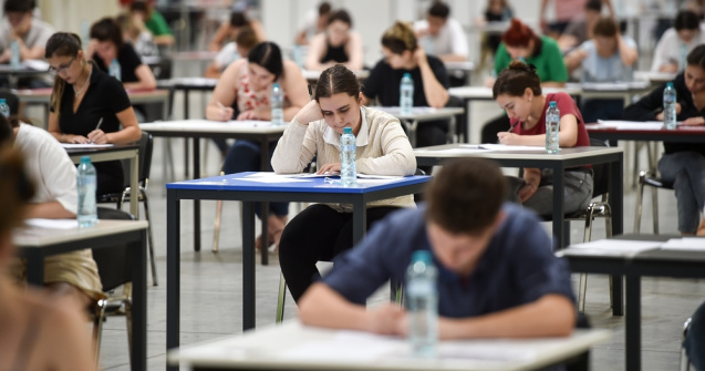 Bacalaureat 2023. Când vor avea loc probele scrise. Calendarul examenelor